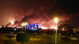 Рекорден скок на цените на петрола след нападението над саудитска рафинерия