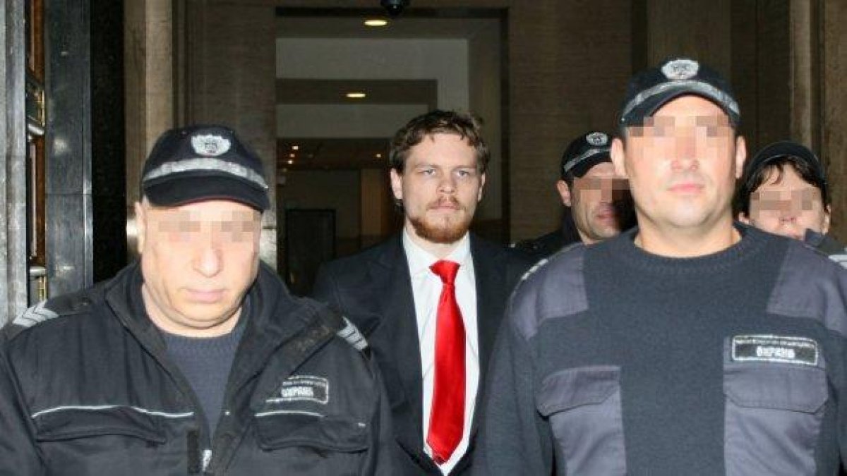 Заради пропуск съдът отказа да възобнови делото срещу Полфрийман