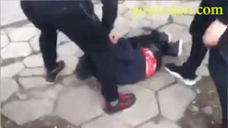 Видео с побой над момче посред бял ден в София се появи в интернет (видео 18+)