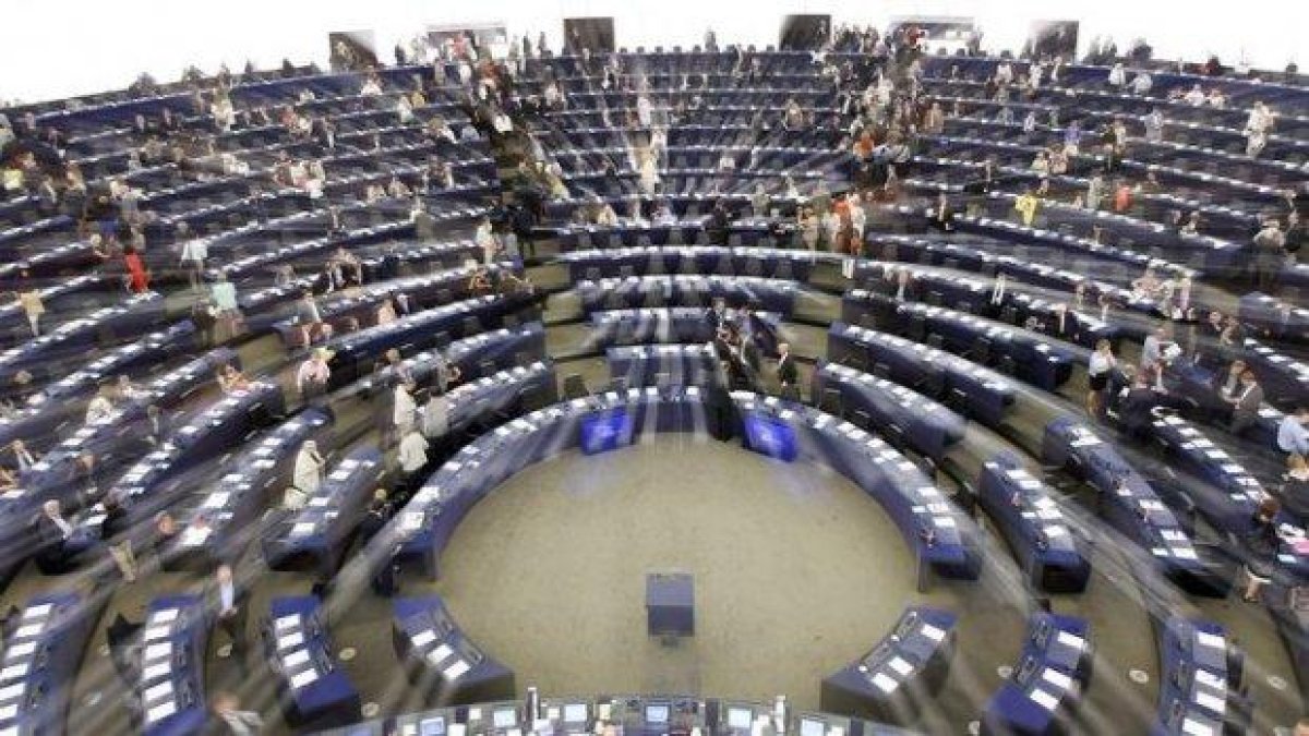 Европарламентът осъди руската намеса в изборите, БСП очаквано не посмя