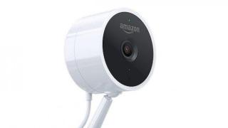 Служители на Amazon гледат лични кадри от домовете на хората, направени от камерата за сигурност Cloud Cam