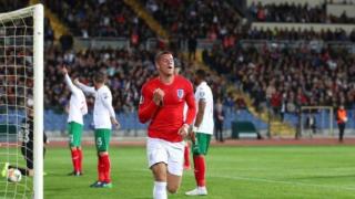 Англия унизи България с 6:0. Мачът бе спрян два пъти заради расистки скандирания