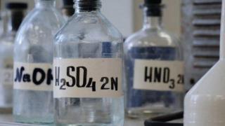 Евакуираха деца от училище в Търговище заради разлив на сярна киселина