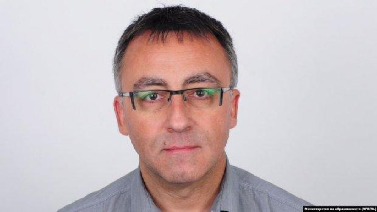 Директор на столично училище използва електронния дневник за предизборна агитация