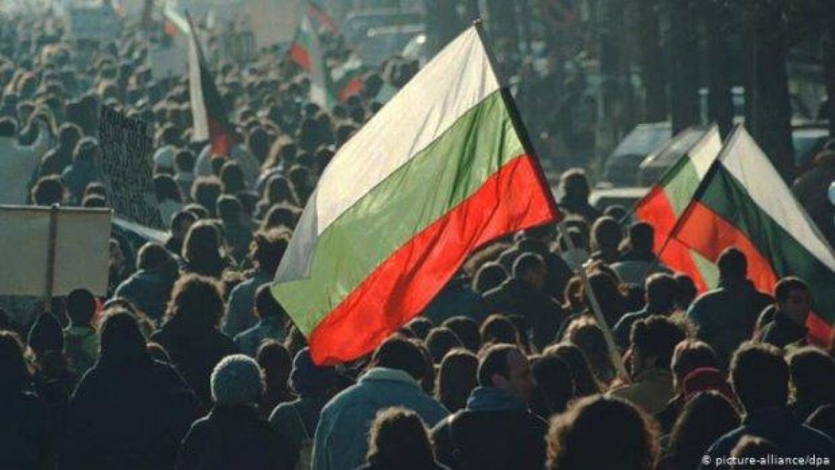 "В България е налице тежък дефицит на характери"