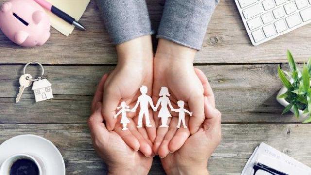 10 години по-късно: От 7587 деца в социални домове, са останали само 495