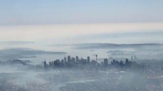 Сидни се „задушава от дим“ заради пожарите в Австралия