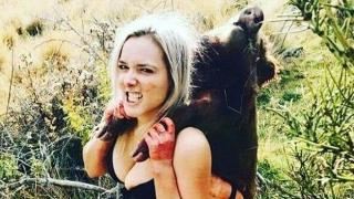 29-годишна жена позира полугола с мъртви животни в Нова Зеландия (видео и снимки 18+)