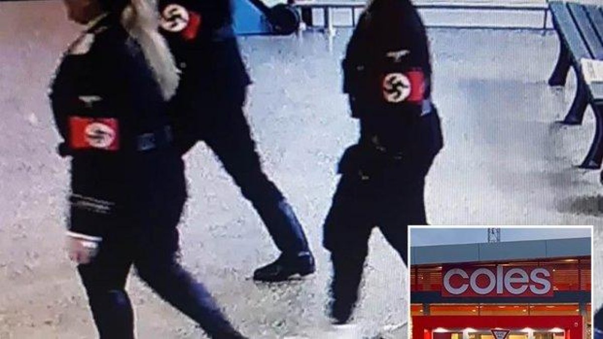 Младежи в нацистки униформи влязоха в супермаркет и псуваха клиентите (снимки)