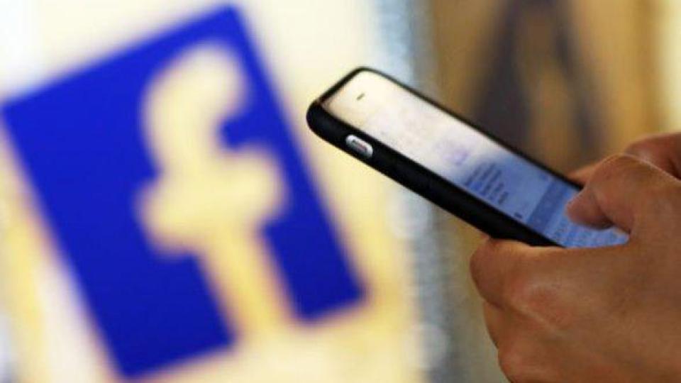 Facebook и Instagram спряха да работят