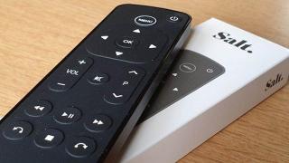 Дистанционното за Apple TV е толкова лошо, че швейцарска компания произведе друго