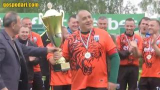 Бойко Борисов го вкарва от воле (видео)