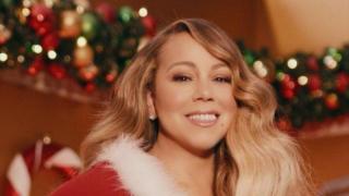 Песента на Марая Кери "All I Want For Christmas is You" отпреди 25 години оглави класациите (видео)