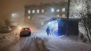 Земята на неизгряващото слънце: полярната нощ на Мурманск (видео и снимки)