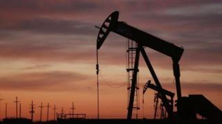 Цената на нефта се повиши заради опасенията от война между САЩ и Иран