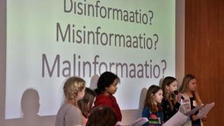 Финландия ще се бори с фалшивите новини още в началното училище (снимки)