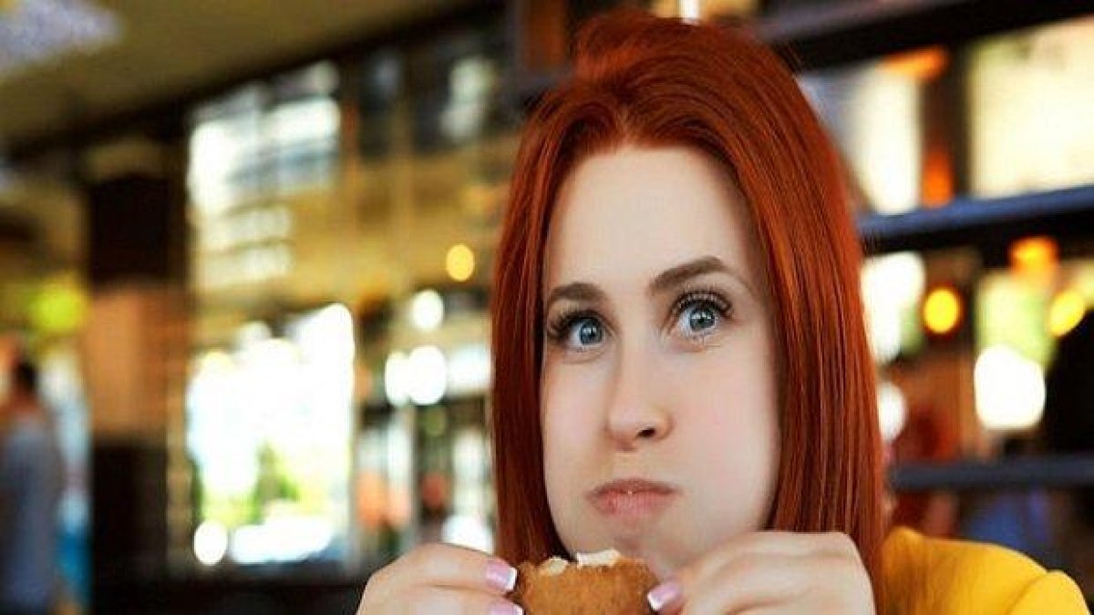 Веганка се оплака в полицията, че докато била пияна, приятели я подмамили да яде месо