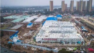 Снимки показват как изглежда спешната болница в Ухан отвътре (видео и снимки)