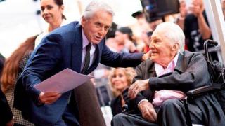 Актьорът Кърк Дъглас почина на 103-годишна възраст