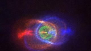 Зрелищни снимки разкриват последствията от сблъсъска между две звезди в галактиката (видео и снимки)