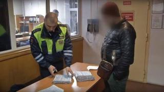 В Москва хванаха шофьор с над 2000 пътни нарушения и 184 неплатени глоби (видео)