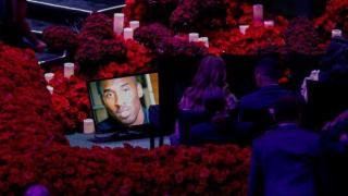 Световни звезди се събраха, за да отдадат последна почит на Коби и Джана Брайънт (видео и снимки)