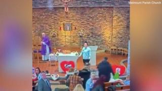 Паника в църква, след като по време на опело прогърмяха изстрели (видео и снимки)
