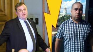 Караколев срещу Каракачанов в унизителен карасблъсък (видео)