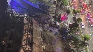 Рухна сграда със 70 души, поставени под карантина заради коронавируса (видео и снимки)