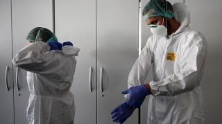 Италия приближава 11 хил. жертви, поне 50 са починалите лекари
