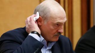 Според президента на Беларус водката и сауната държат коронавируса далеч, а не ограничителните мерки (снимки)