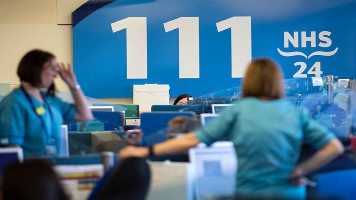 Мрачен рекорд във Великобритания: 854 смъртни случая за ден, общият брой достигна 6 277