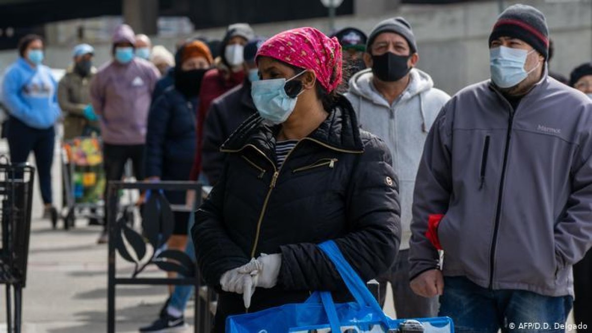 Заразените от коронавирус вече са над 2 милиона. Какво се случва по света?