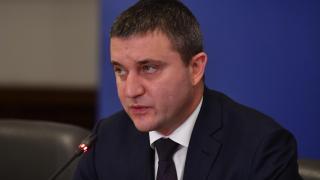 Владислав Горанов: 4,5 милиарда за бизнеса, самонаетите и хората в неплатен отпуск