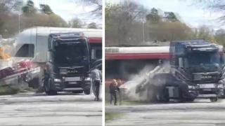 Влак направи на парчета ремаркето на ТИР, закъсал на жп-прелез в Норвегия (видео и снимки)