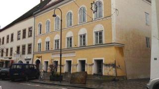 Превръщат родната къща на Хитлер в полицейски участък