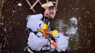 Подгонен от куче турист  пропадна в дълбок кладенец и престоя 6 дни на дъното му (снимки)