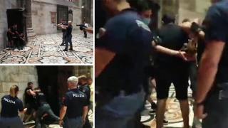 Въоръжен с нож мъж взе за заложник охранител в катедралата в Милано (видео)