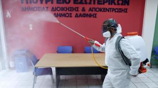 Гърция налага глоба от 100 евро месечно за неваксинирани хора над 60 години