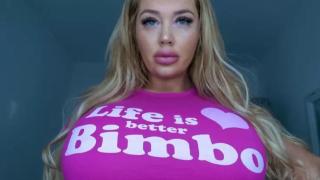 22-годишна обяви, че е зависима към пластичните операции, след като похарчи $49 000 (снимки)