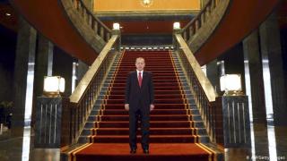 Палатите на Ердоган: с по 300 стаи, за стотици милиони