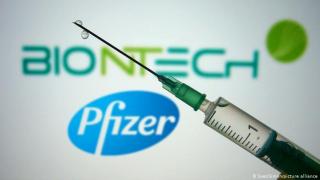 Термодатчици с GPS ще следят при какви условия се движи Covid-ваксината на Pfizer (видео)