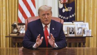 Отчаяни последователи на QAnon вярват, че Тръмп им е проговорил чрез морзовата азбука в последното си изказване (видео)
