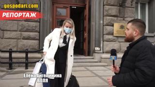 Депутатите отскочиха до парламента да си вземат подаръците в първия им работен ден за 2021 г.(РЕПОРТАЖ)