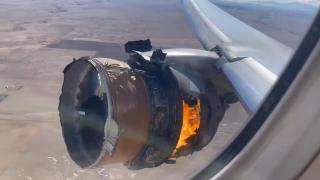Производителят на Boeing 777 приземява 128 самолета заради инцидента в Денвър