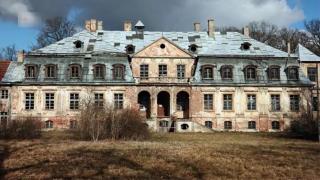 Откриха 10 тона злато, откраднато от нацистите, в дворец от 18-ти век