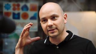 И руски опозиционер беше свален от самолет и арестуван