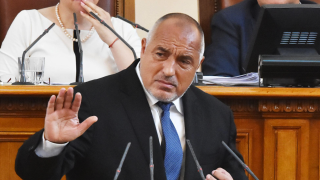 Четирима кандидат-депутати, сред които и Борисов, се отказват от място в парламента (видео)