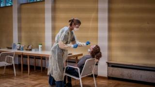 Германия ще изисква PCR тест при посещения в ресторант на неваксинирани (видео)