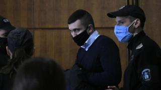 Хванахме Кристиан Николов на излизане от съда (РЕПОРТАЖ)